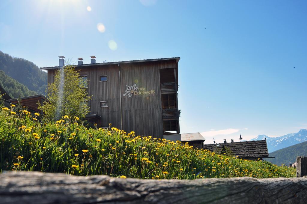 Hotel Edelweiss Malles Venosta Exterior photo